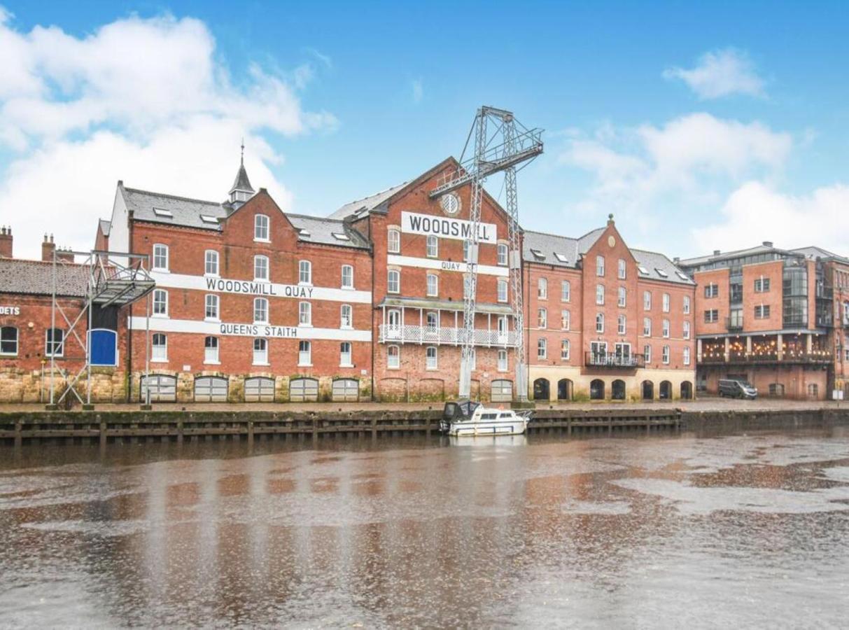Cosy Riverside Apartment - Free Parking 约克 外观 照片
