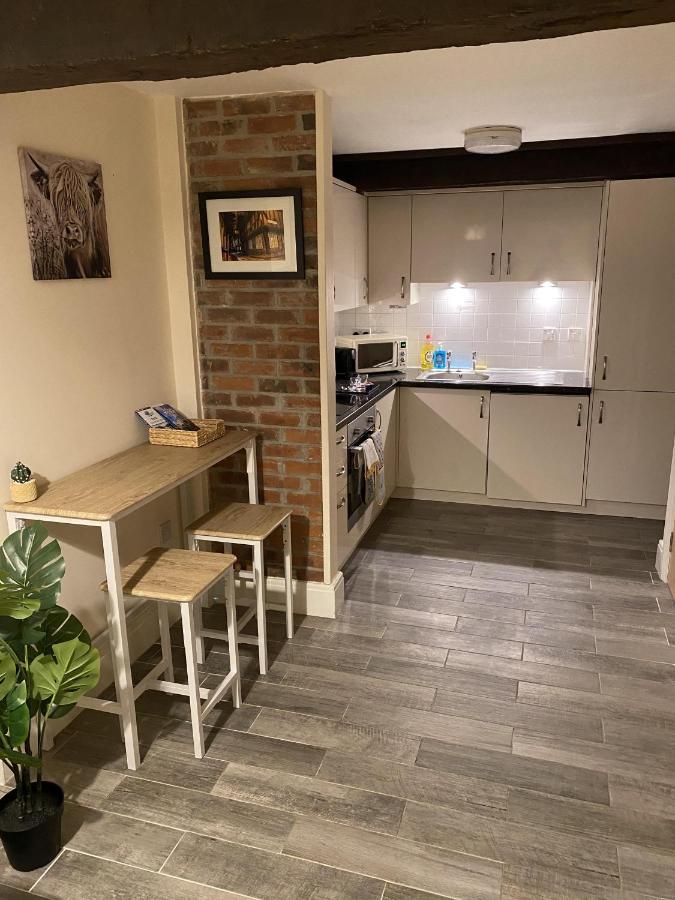 Cosy Riverside Apartment - Free Parking 约克 外观 照片