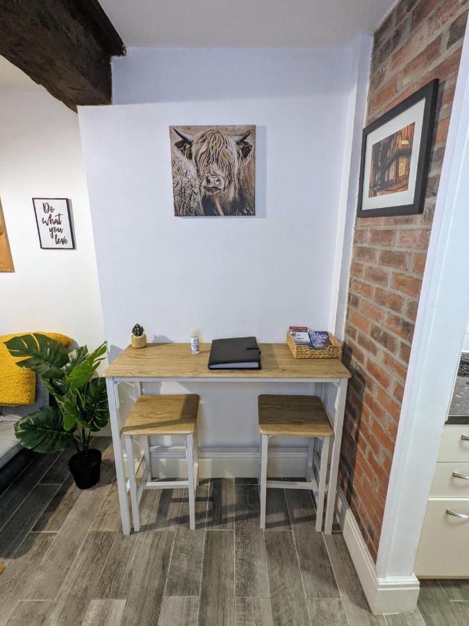 Cosy Riverside Apartment - Free Parking 约克 外观 照片